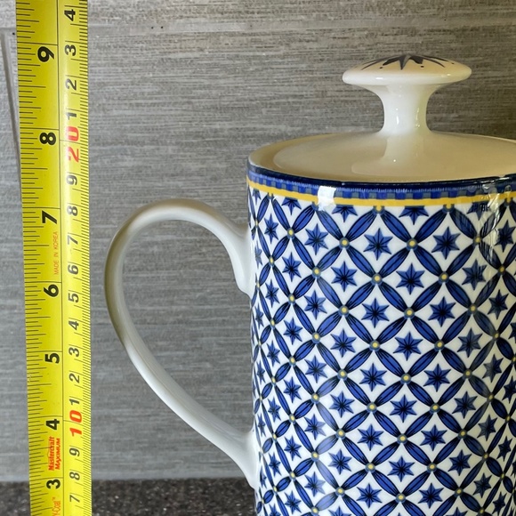 VICTORIA & BEALE 'Williamsburg' Coffee Pot & lid - Picture 9 of 10